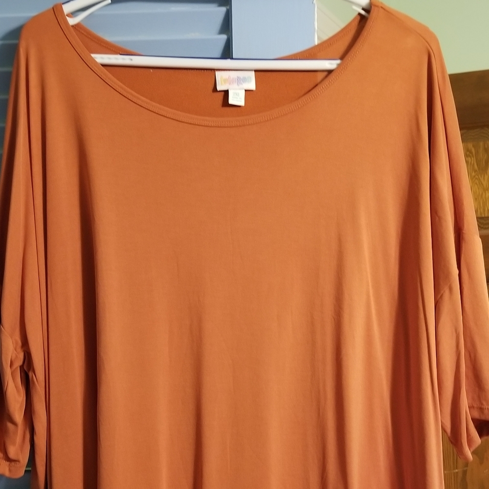 Lularoe shirt
